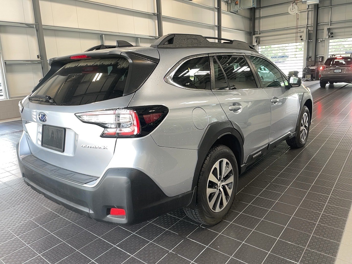 Used 2023 Subaru Outback Premium AWD/4WD image 15