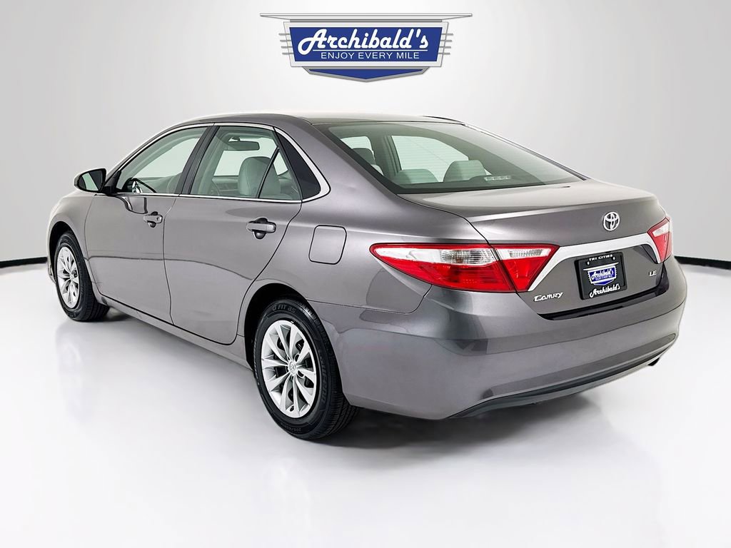 Used 2017 Toyota Camry LE image 6