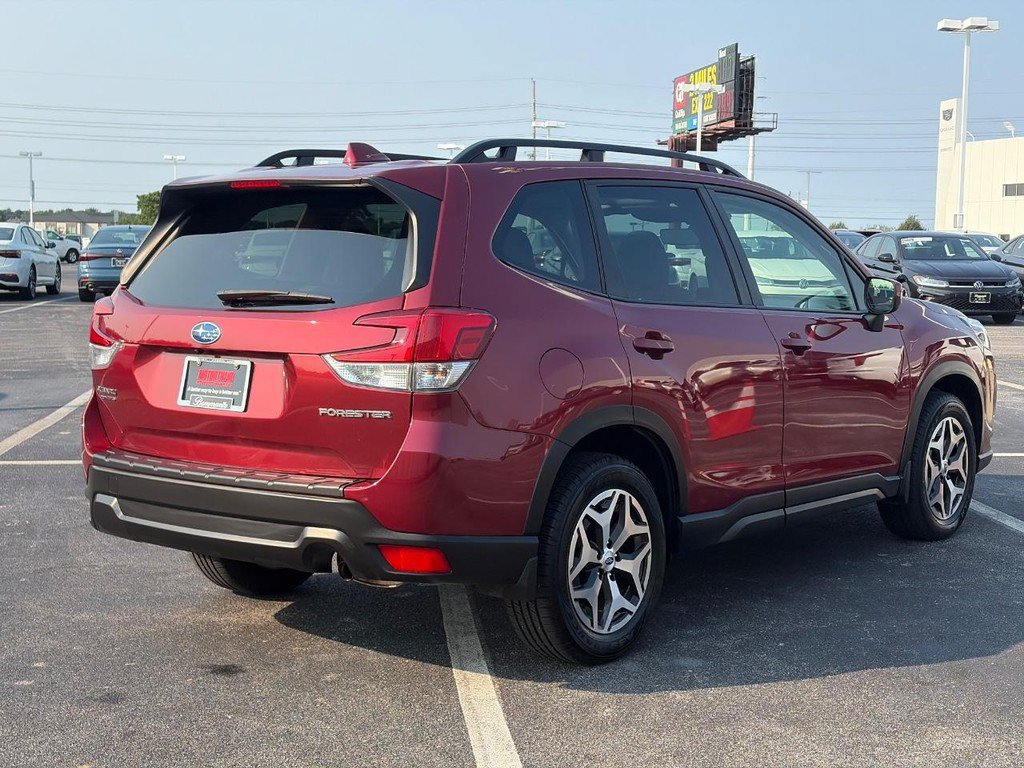 Used 2023 Subaru Forester Premium AWD/4WD image 5