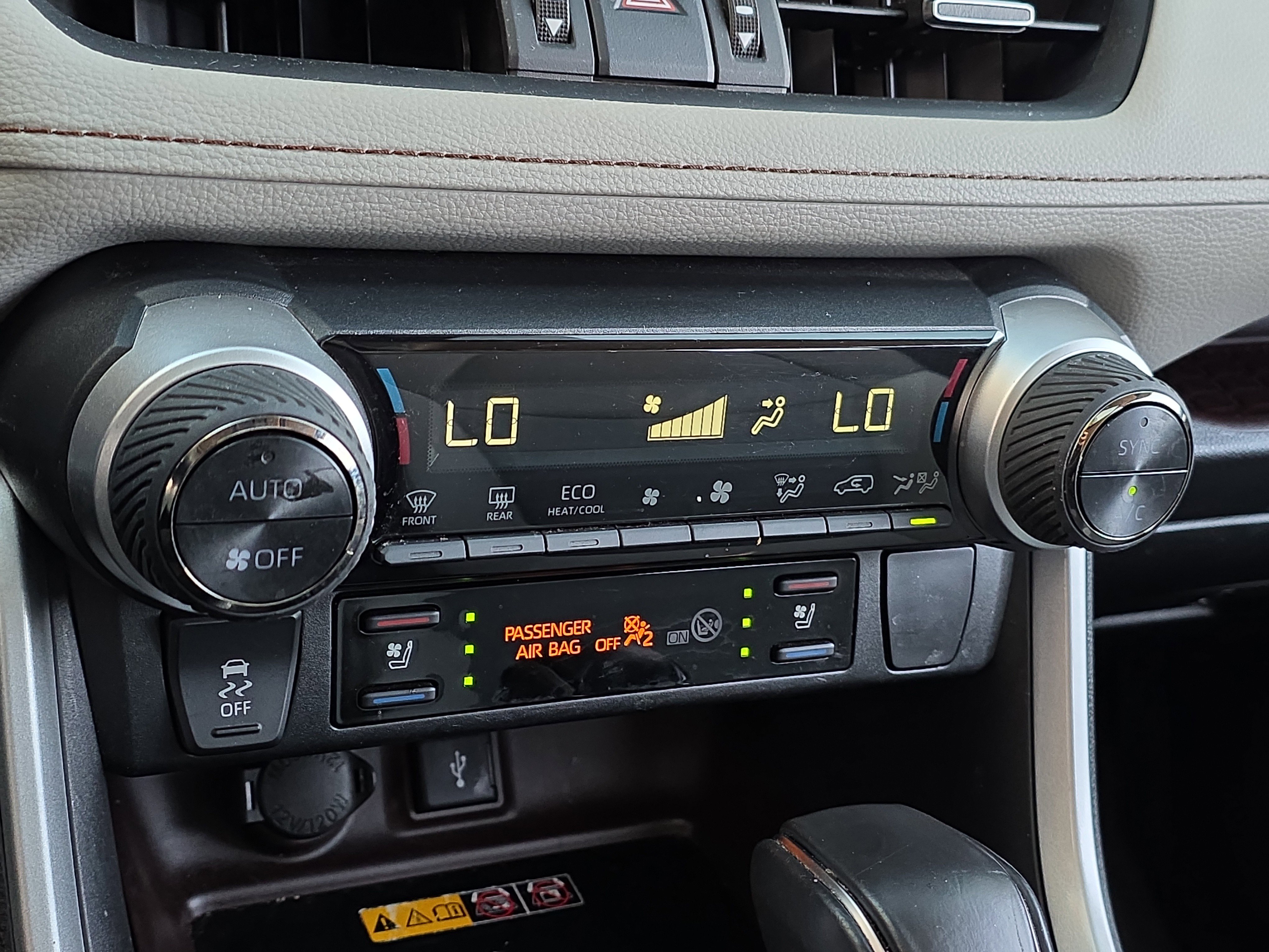 Used 2022 Toyota RAV4 Limited image 22