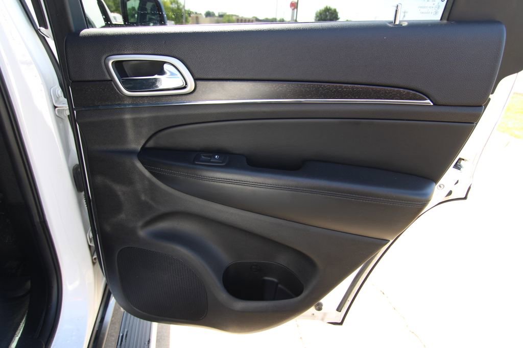 Used 2018 Jeep Grand Cherokee Limited AWD/4WD image 42