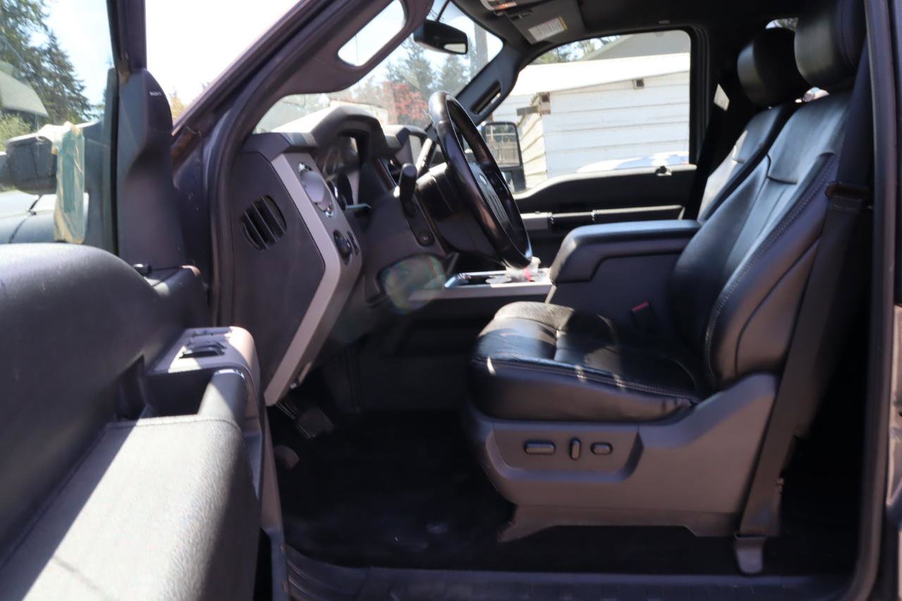 Used 2013 Ford F250 Lariat w/ Chrome Pkg AWD/4WD image 3
