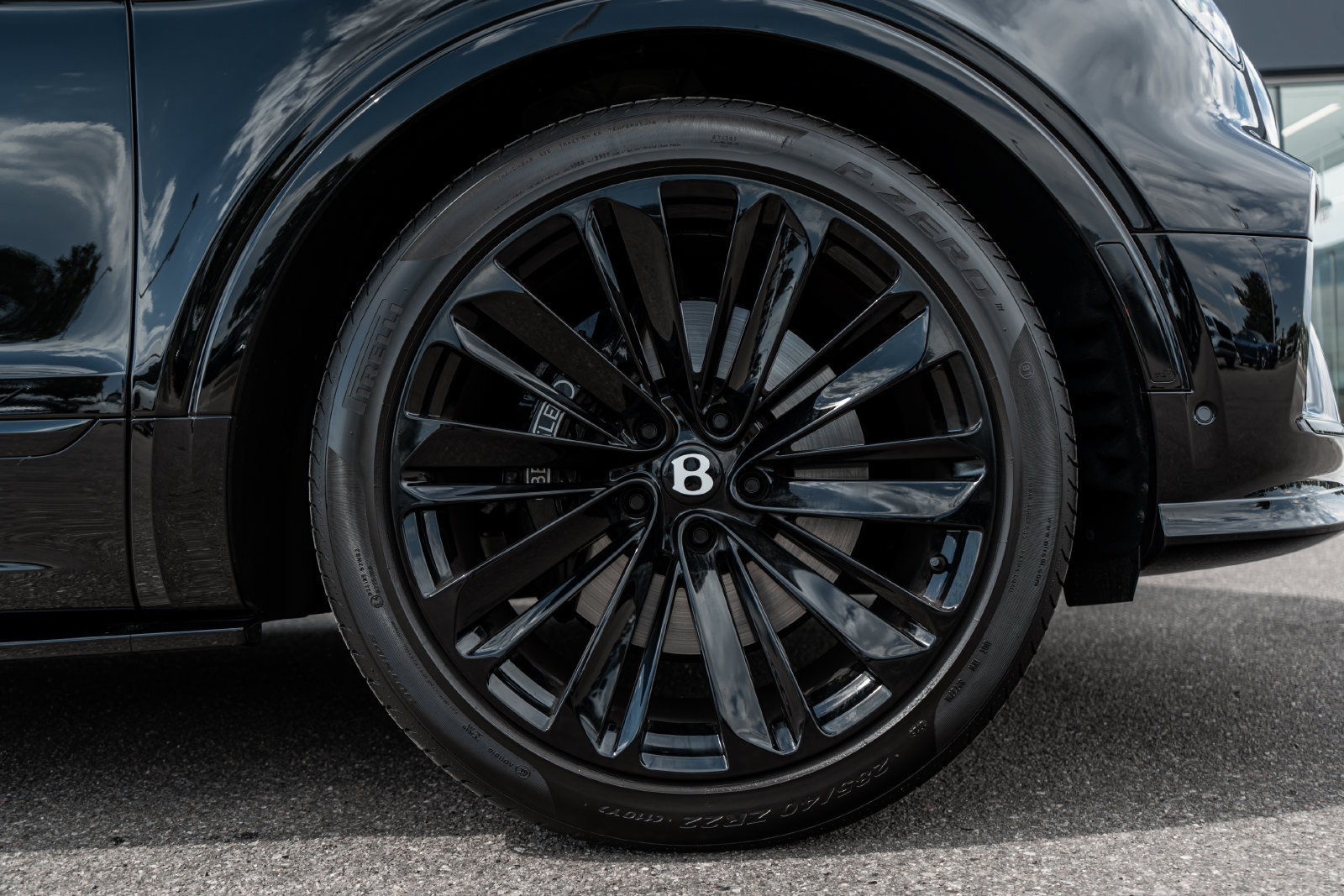 Certified 2026 Bentley Bentayga Speed AWD/4WD image 16