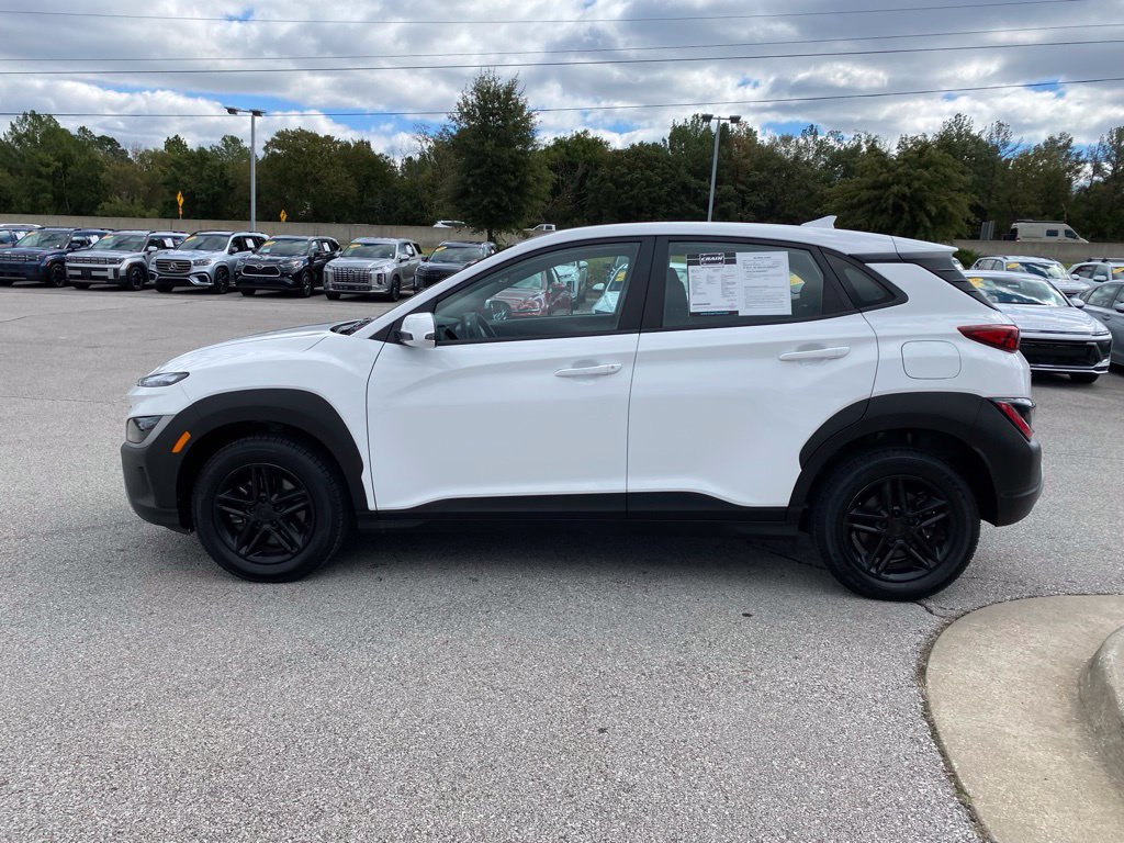 Used 2023 Hyundai Kona SE w/ Cargo Package AWD/4WD image 4