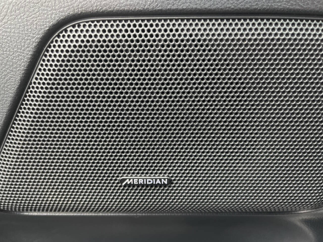 Used 2013 Land Rover LR2 HSE w/ HSE Pkg image 15