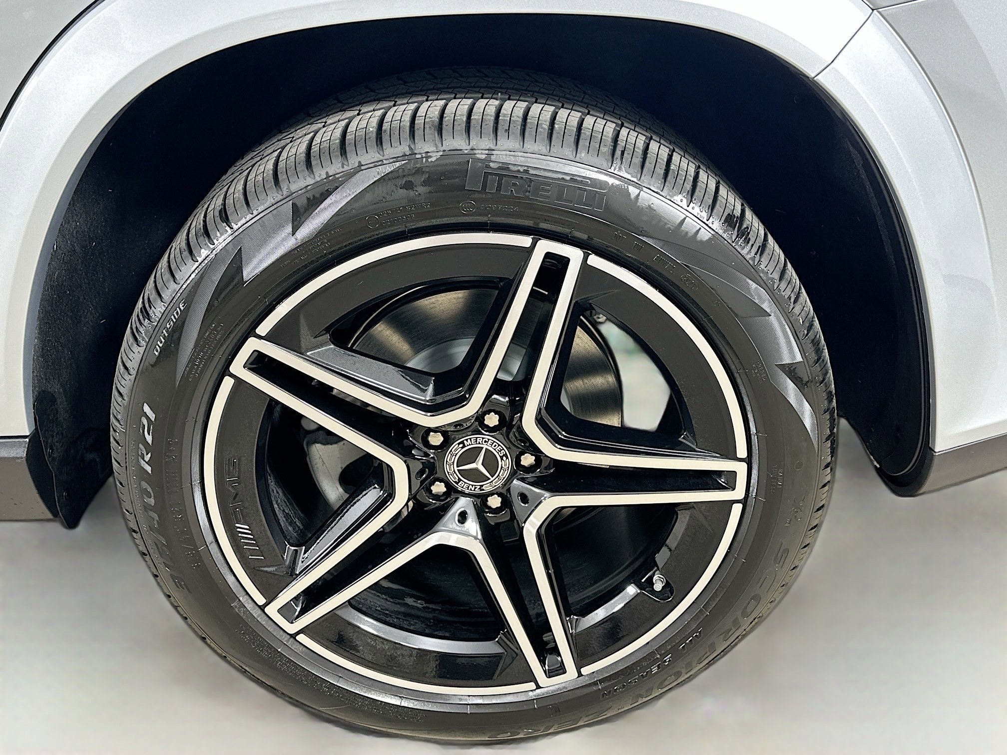 Used 2026 Mercedes-Benz GLS 450 4MATIC image 41