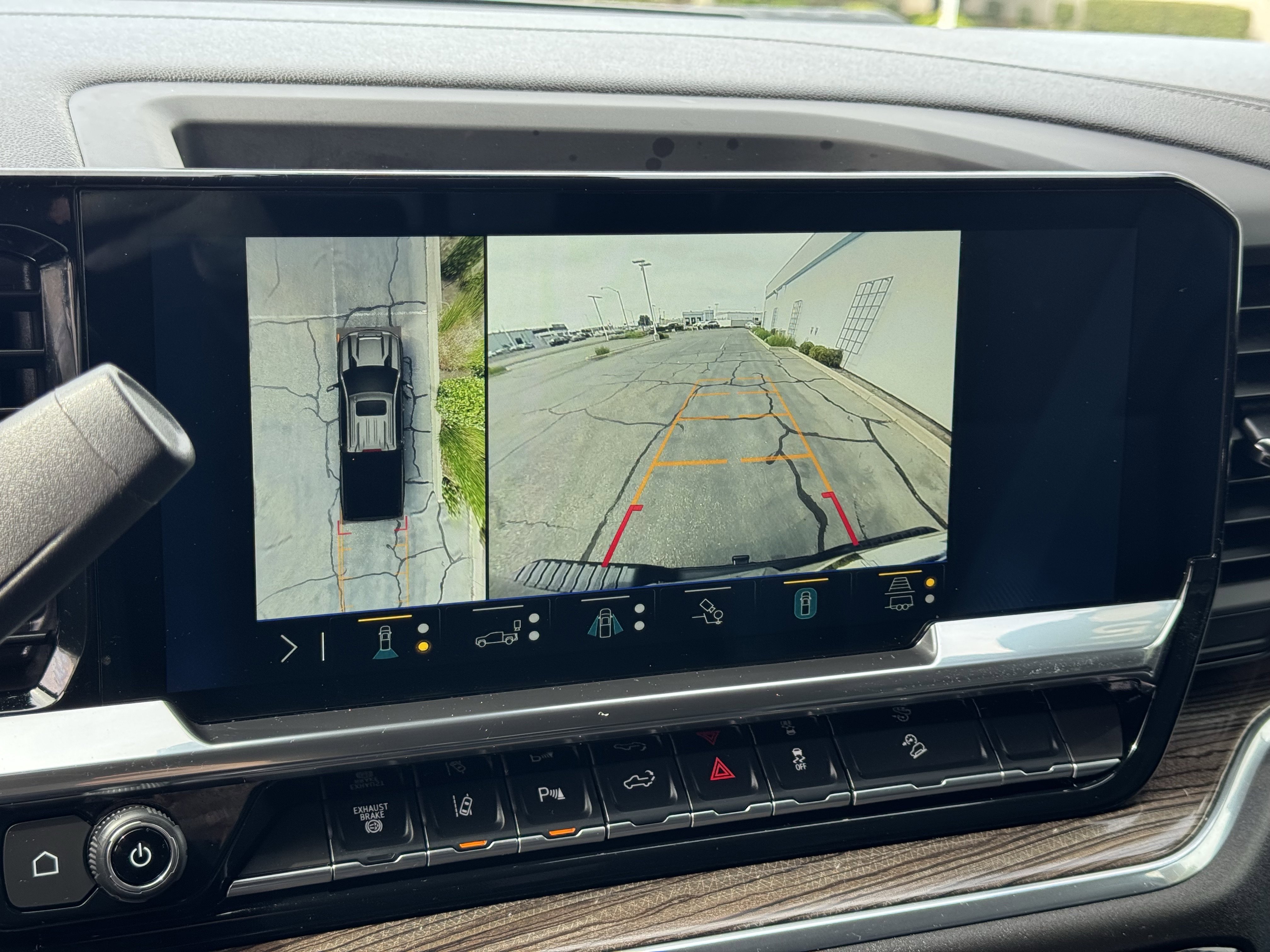 Used 2025 Chevrolet Silverado 2500 LT w/ Trail Boss Package image 28