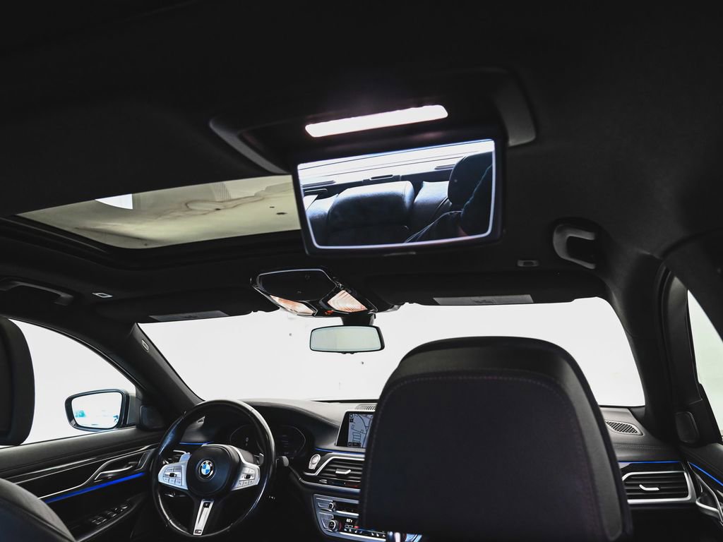 Used 2022 BMW 740i xDrive w/ M Sport Package image 39