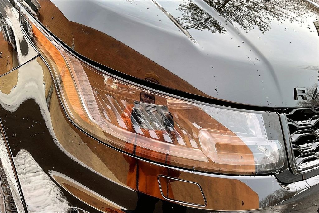 Certified 2022 Land Rover Range Rover Sport SVR image 32