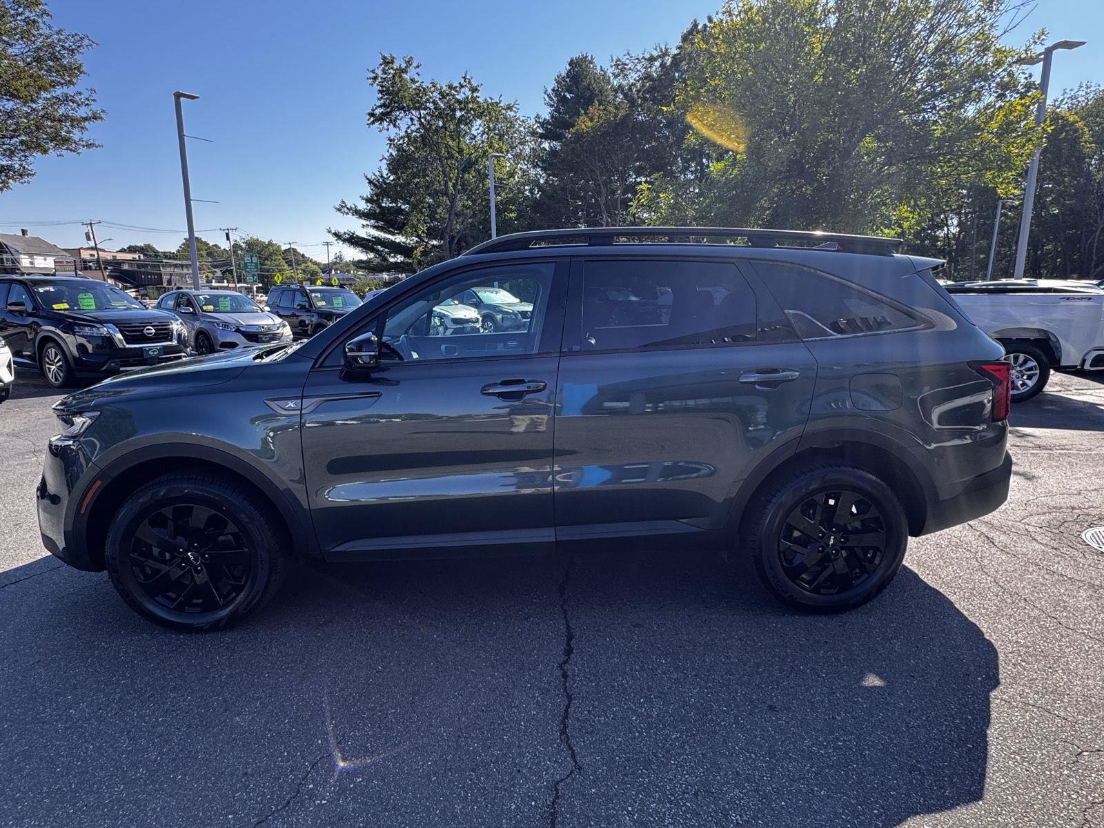 Used 2023 Kia Sorento S w/ Panoramic Sunroof Package AWD/4WD image 4