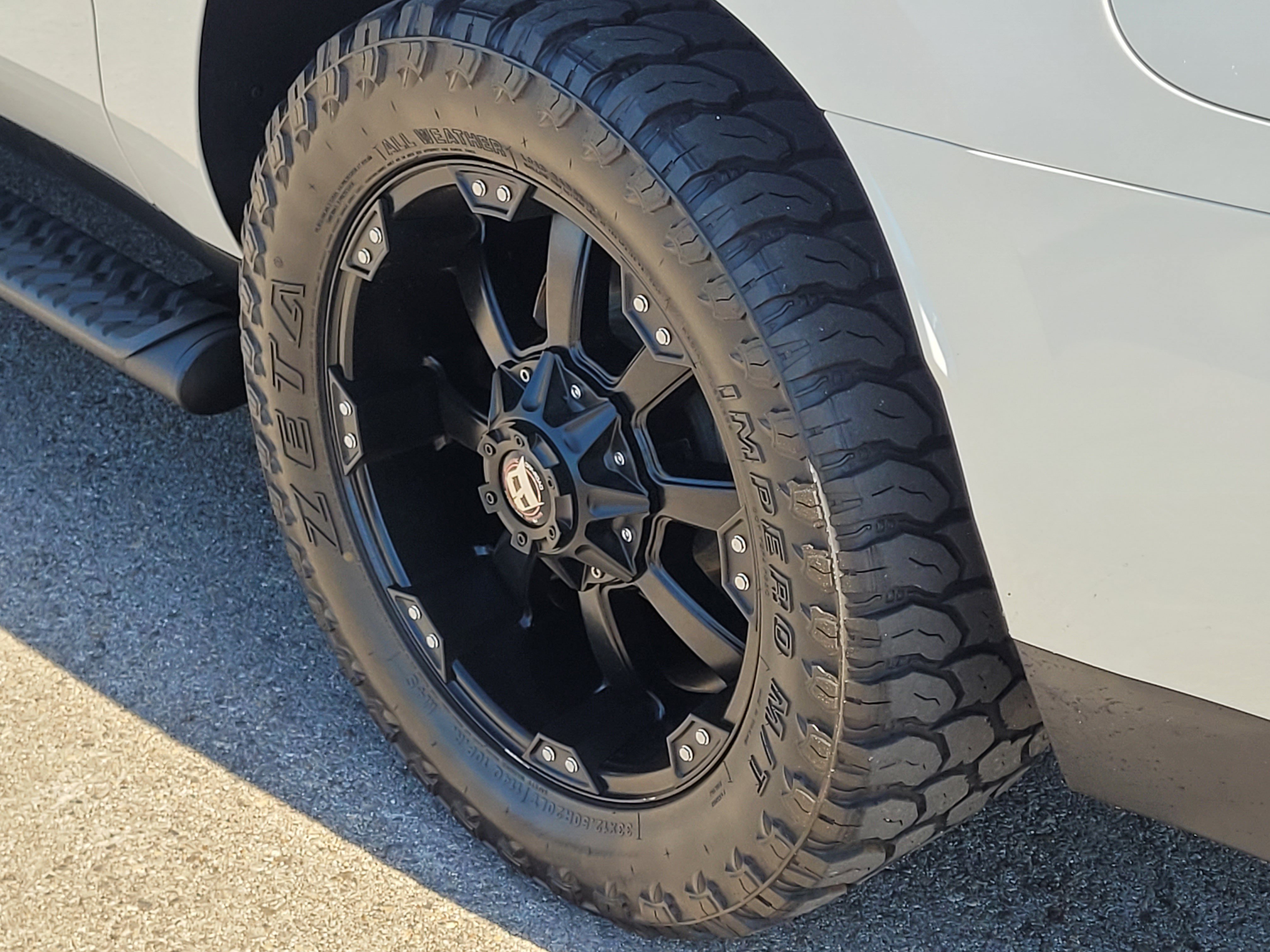 Used 2021 Chevrolet Suburban Z71 w/ Z71 Off-Road Package AWD/4WD image 7