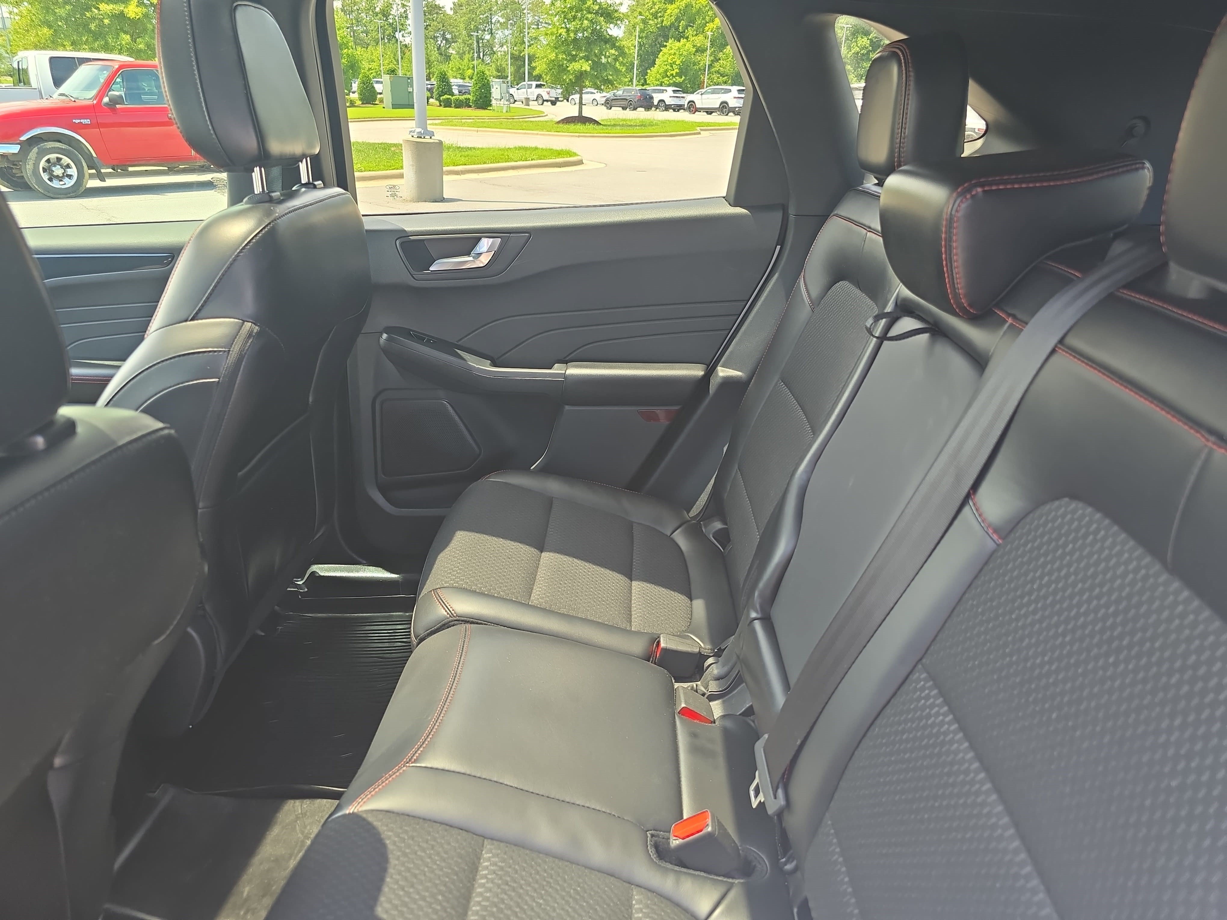 Used 2023 Ford Escape ST-Line Select w/ Tech Pack #1 AWD/4WD image 13