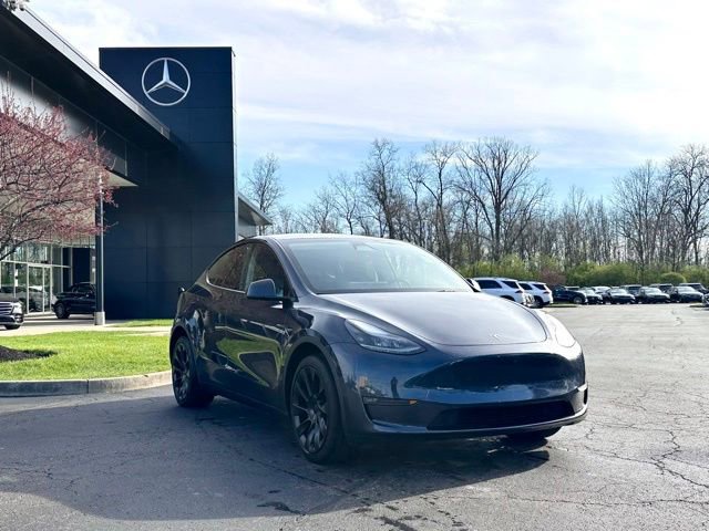Used 2024 Tesla Model Y Long Range image 1