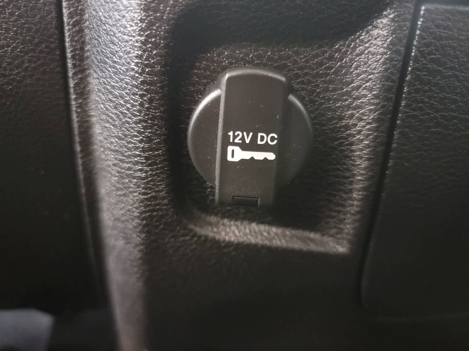 Used 2019 RAM 1500 Classic SLT AWD/4WD image 23