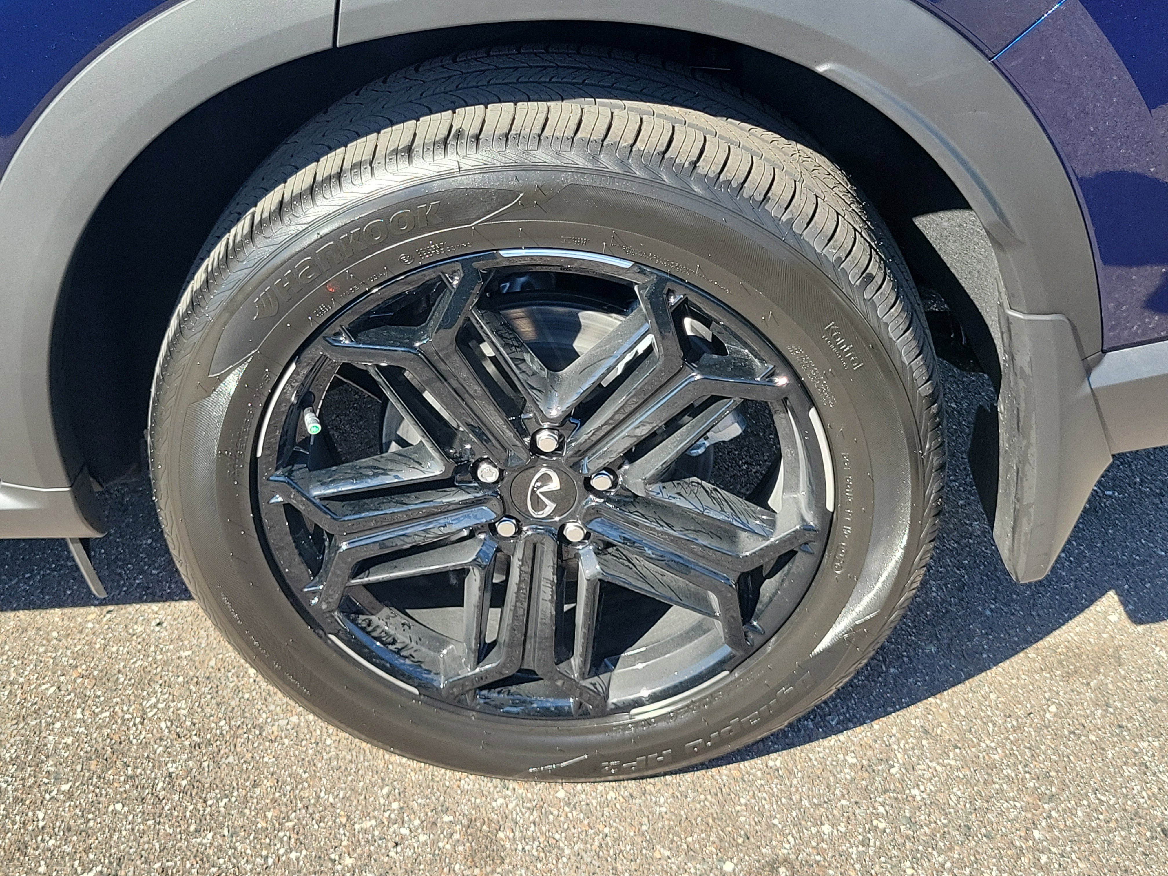 New 2026 INFINITI QX60 Sport w/ Dark Cargo Package image 5