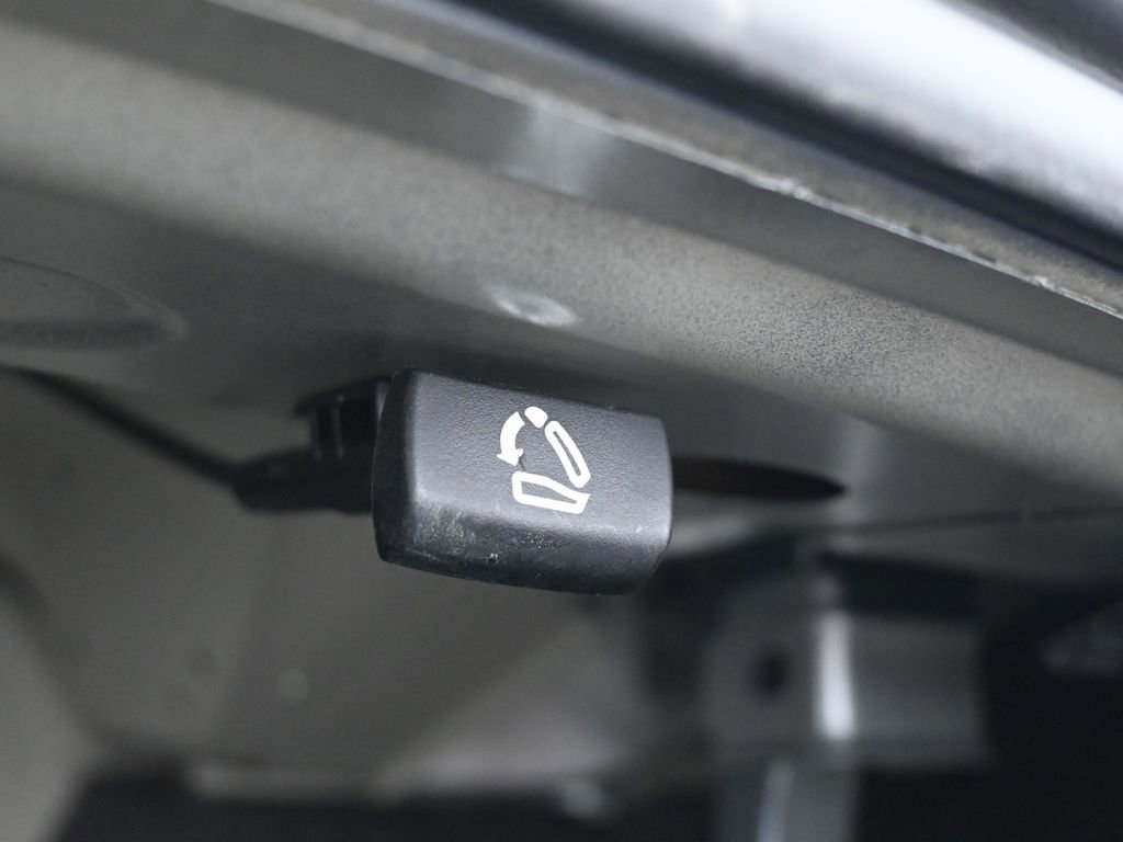 Used 2023 Volkswagen Jetta S image 35