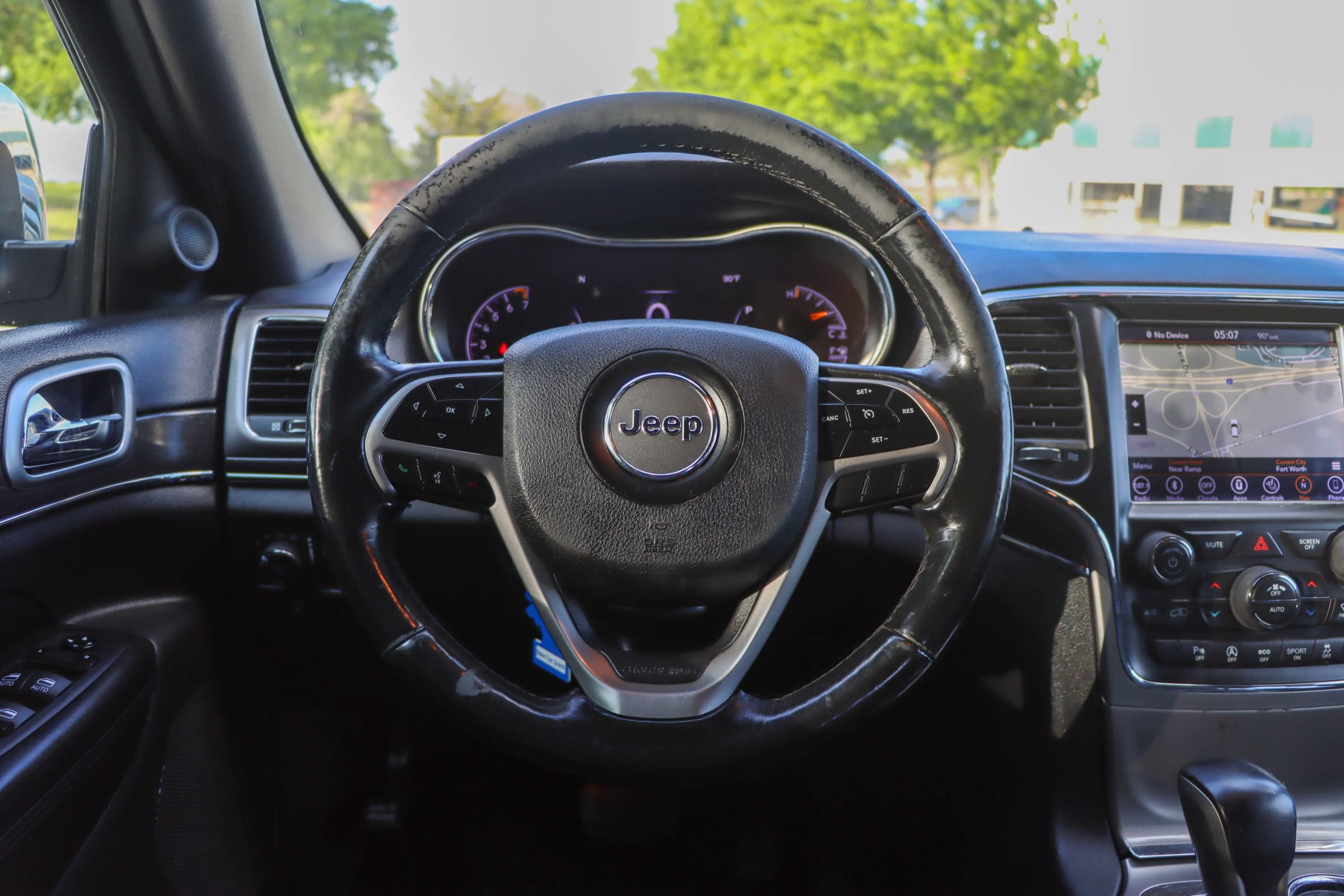 Used 2018 Jeep Grand Cherokee Limited RWD image 27