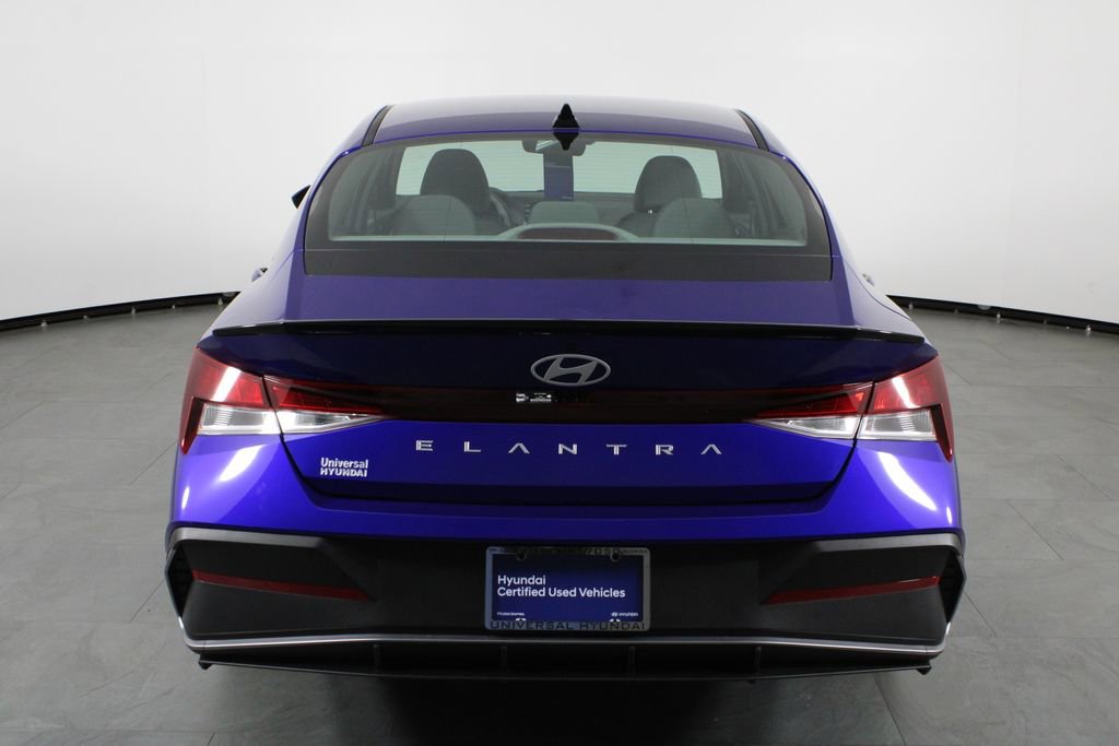 Certified 2026 Hyundai Elantra Sport FWD image 11