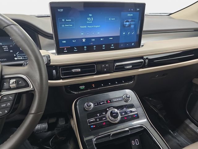 Certified 2022 Lincoln Nautilus AWD w/ Premium Package image 17