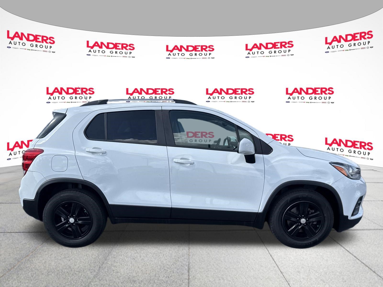 Used 2022 Chevrolet Trax LT FWD image 3