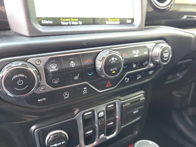 Used 2020 Jeep Wrangler Unlimited Sahara image 25