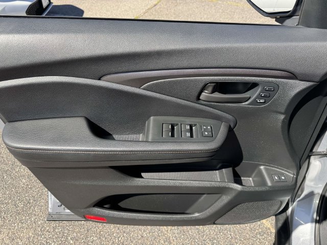 Used 2023 Honda Passport TrailSport image 15