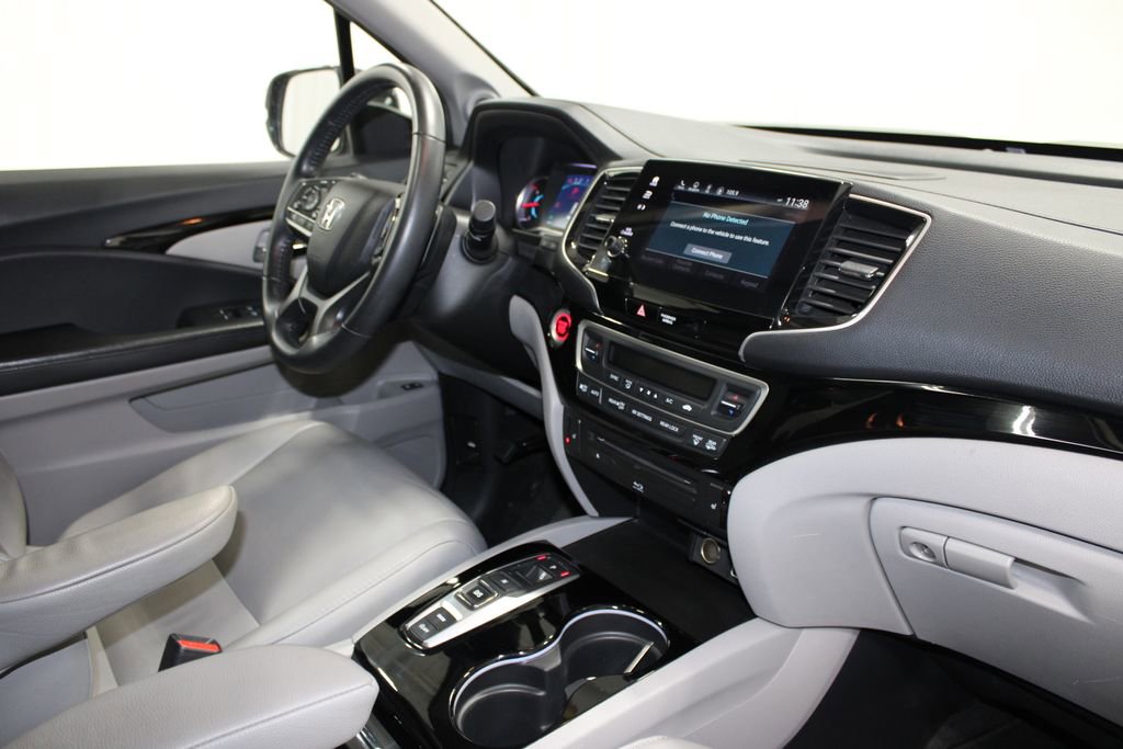 Used 2020 Honda Pilot Touring image 37