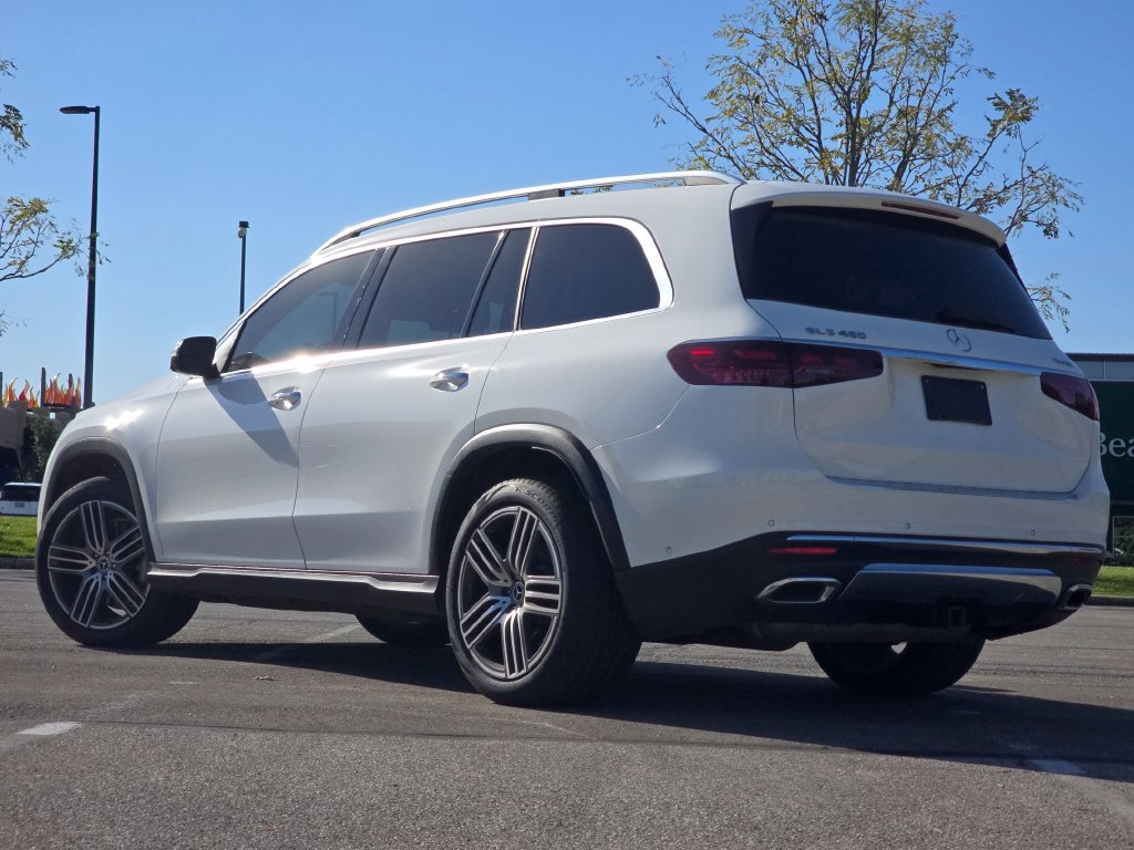 Used 2024 Mercedes-Benz GLS 450 4MATIC image 14