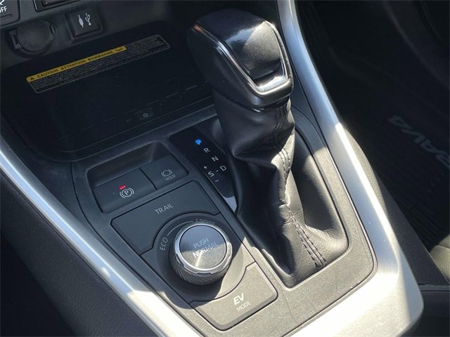 Used 2019 Toyota RAV4 XSE image 31
