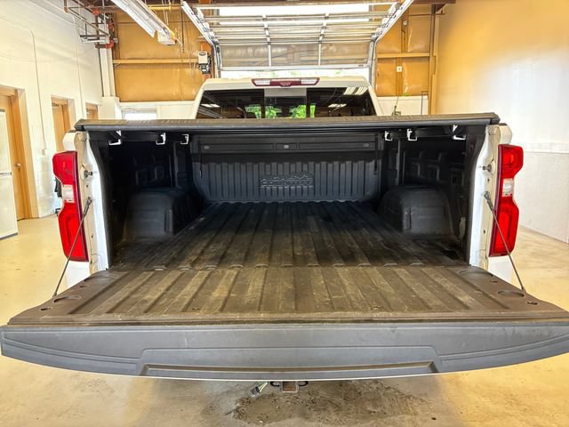 Used 2021 Chevrolet Silverado 1500 High Country w/ Technology Package AWD/4WD image 27