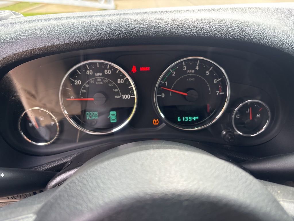 Used 2016 Jeep Wrangler Rubicon w/ Connectivity Group image 31