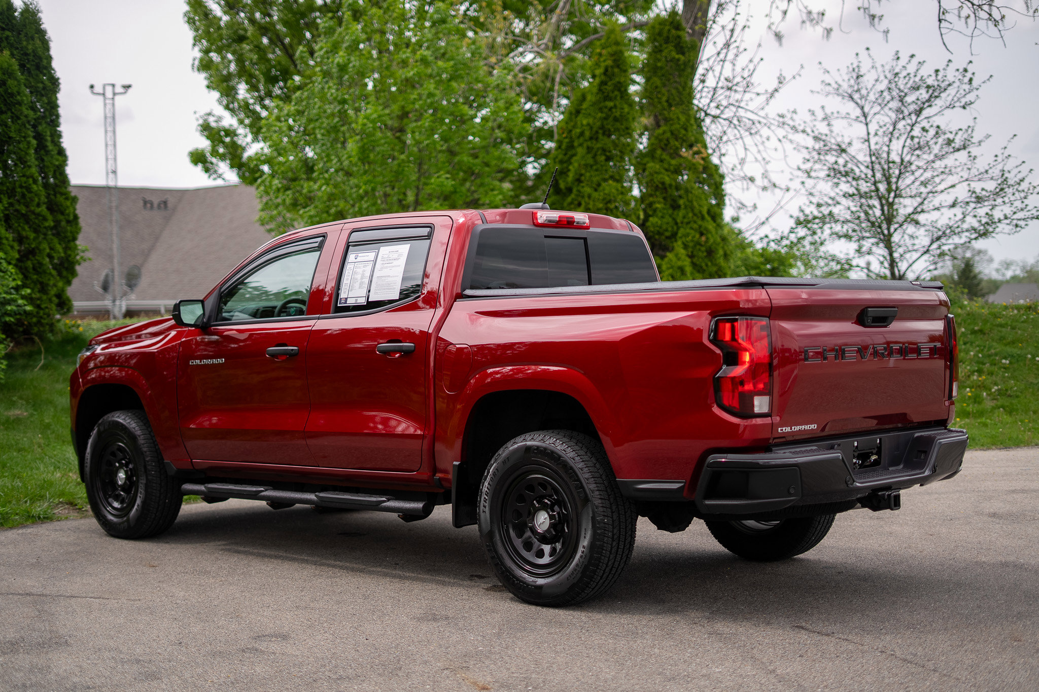 Used 2025 Chevrolet Colorado W/T w/ Advanced Trailering Package image 8