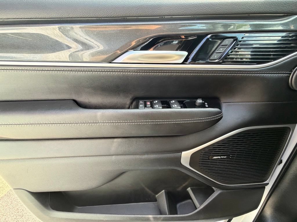Certified 2023 Jeep Wagoneer 4WD image 32