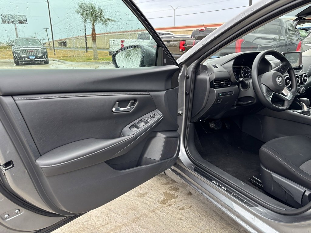 Used 2024 Nissan Sentra SV image 14