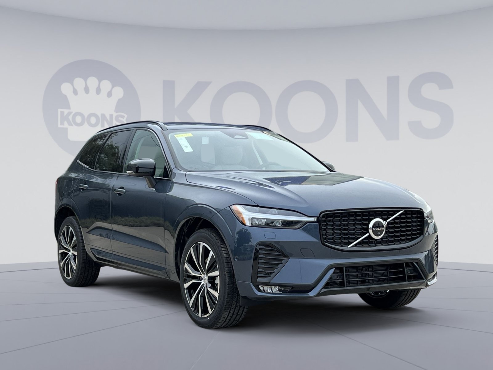 Used 2024 Volvo XC60 B5 Plus w/ Climate Package AWD/4WD image 10