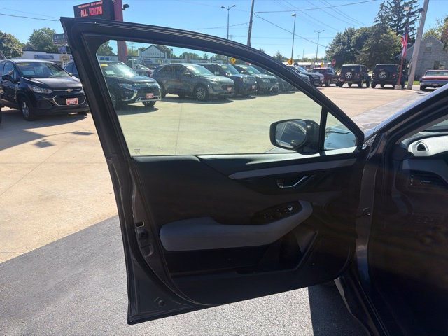 Used 2024 Subaru Outback Premium AWD/4WD image 17