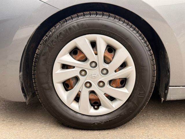 Used 2019 Hyundai Elantra SE w/ Cargo Package FWD image 10