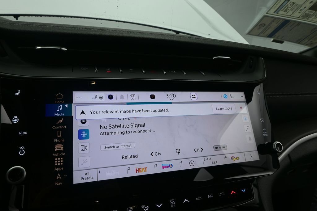 New 2026 Jeep Grand Cherokee L Limited w/ Limited Altitude Package AWD/4WD image 36