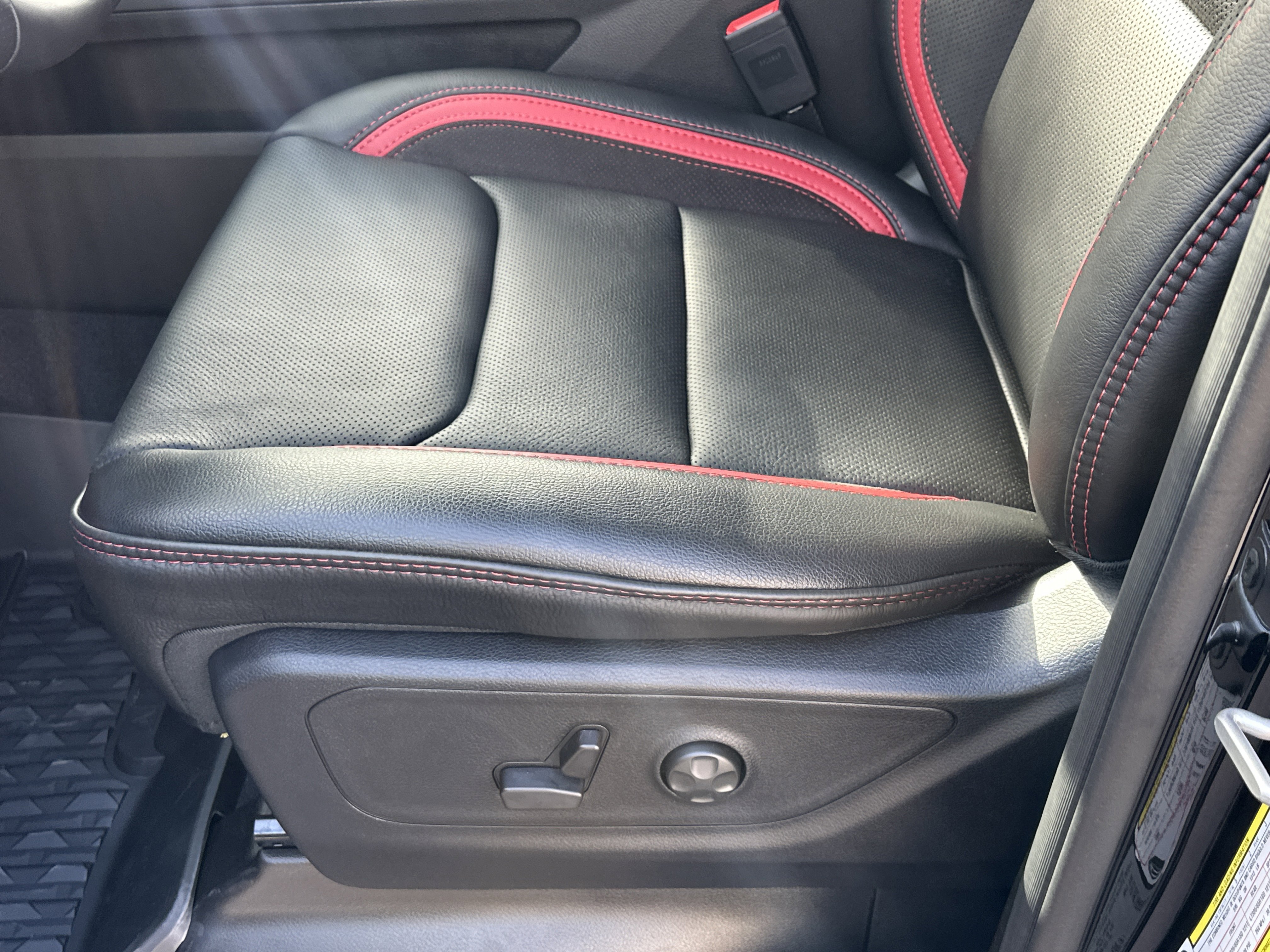 New 2026 RAM 1500 RHO w/ RHO Level 1 Equipment Group image 30