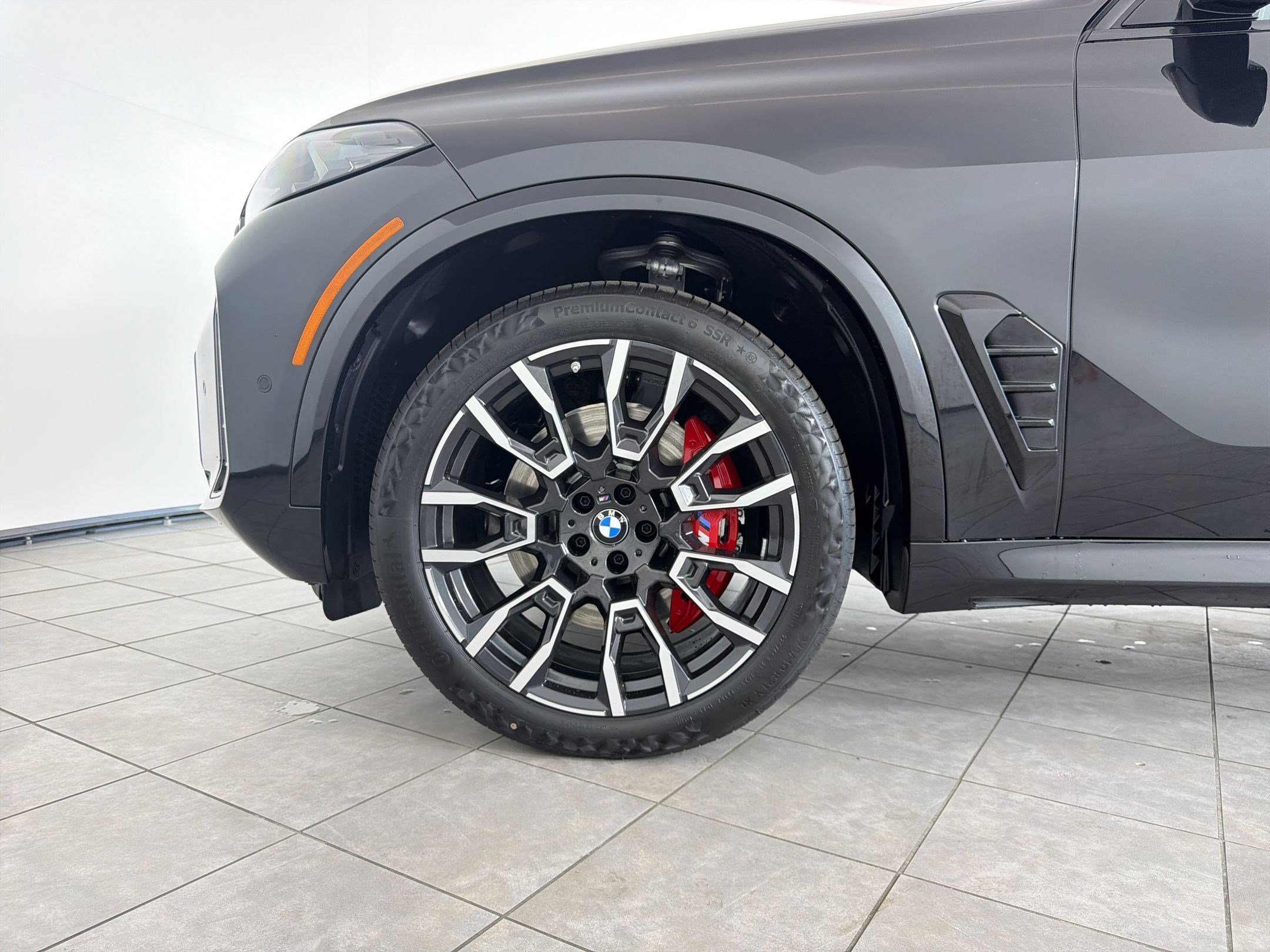 New 2026 BMW X5 xDrive40i w/ M Sport Package AWD/4WD image 11