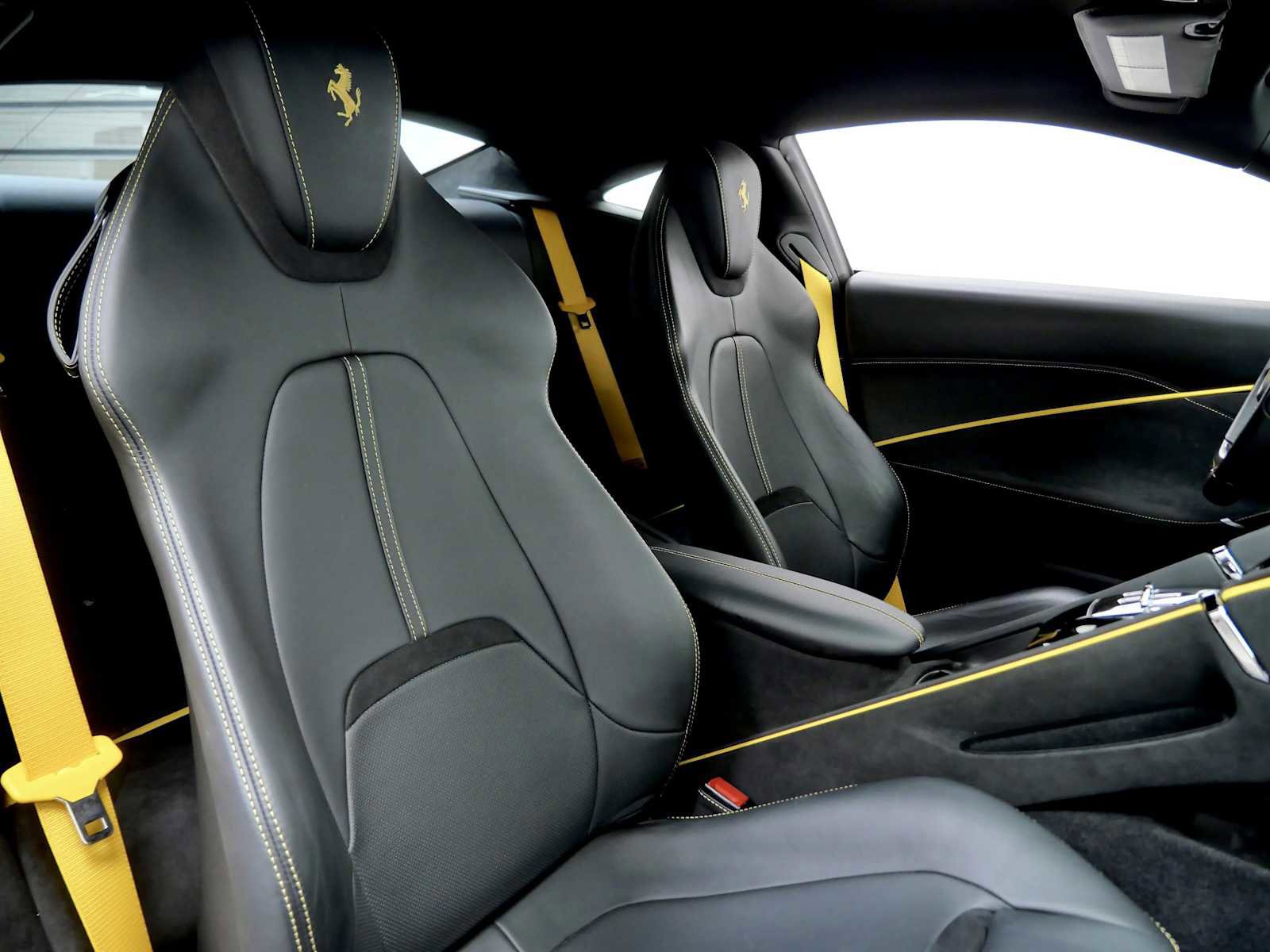 Certified 2024 Ferrari Roma image 14