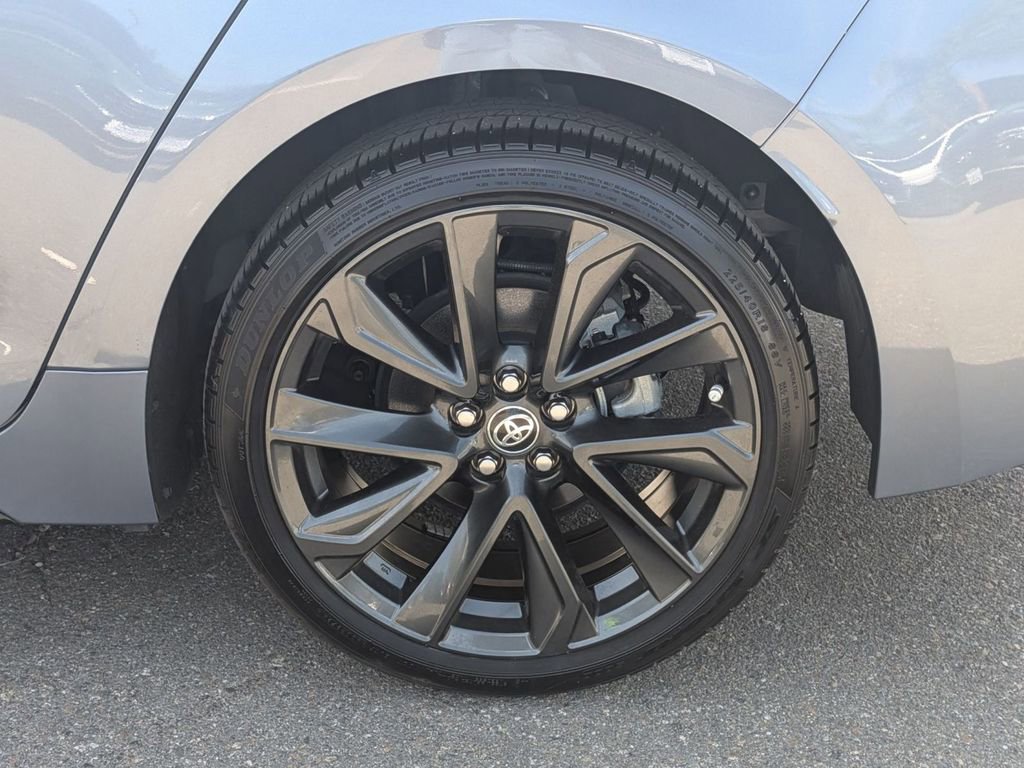 Used 2025 Toyota Corolla XSE FWD image 12