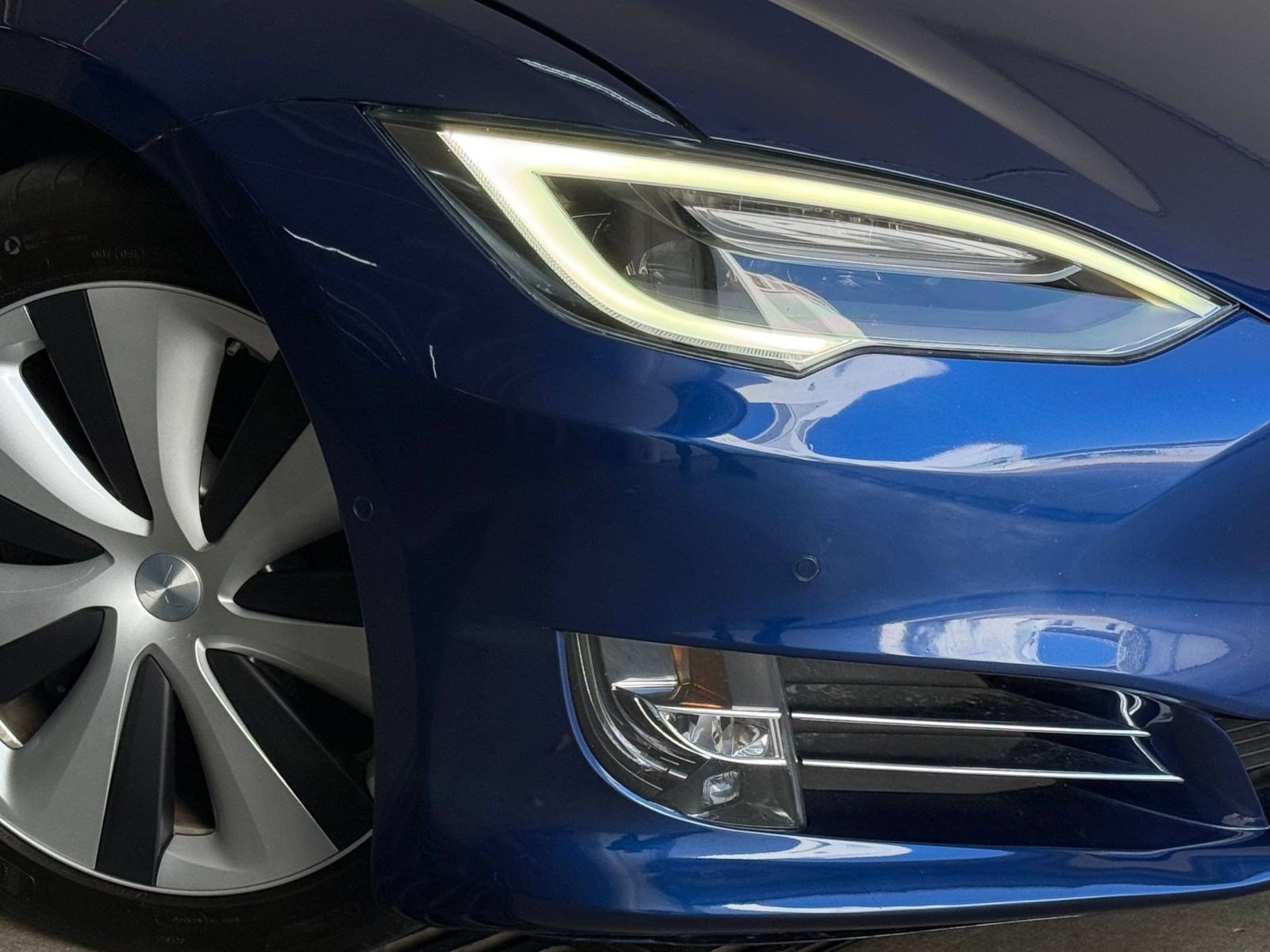 Used 2020 Tesla Model S Long Range AWD/4WD image 10