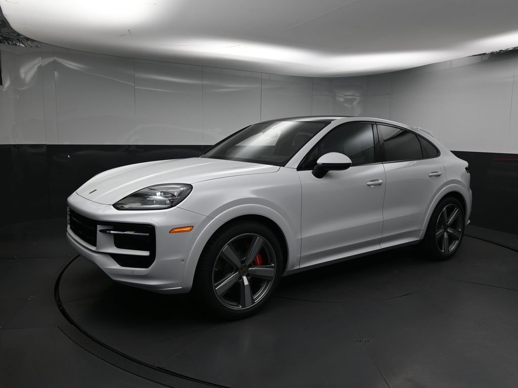 Certified 2026 Porsche Cayenne S AWD/4WD image 4