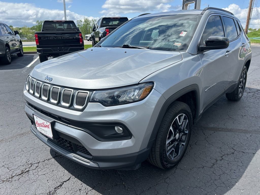 Used 2022 Jeep Compass Latitude AWD/4WD image 11