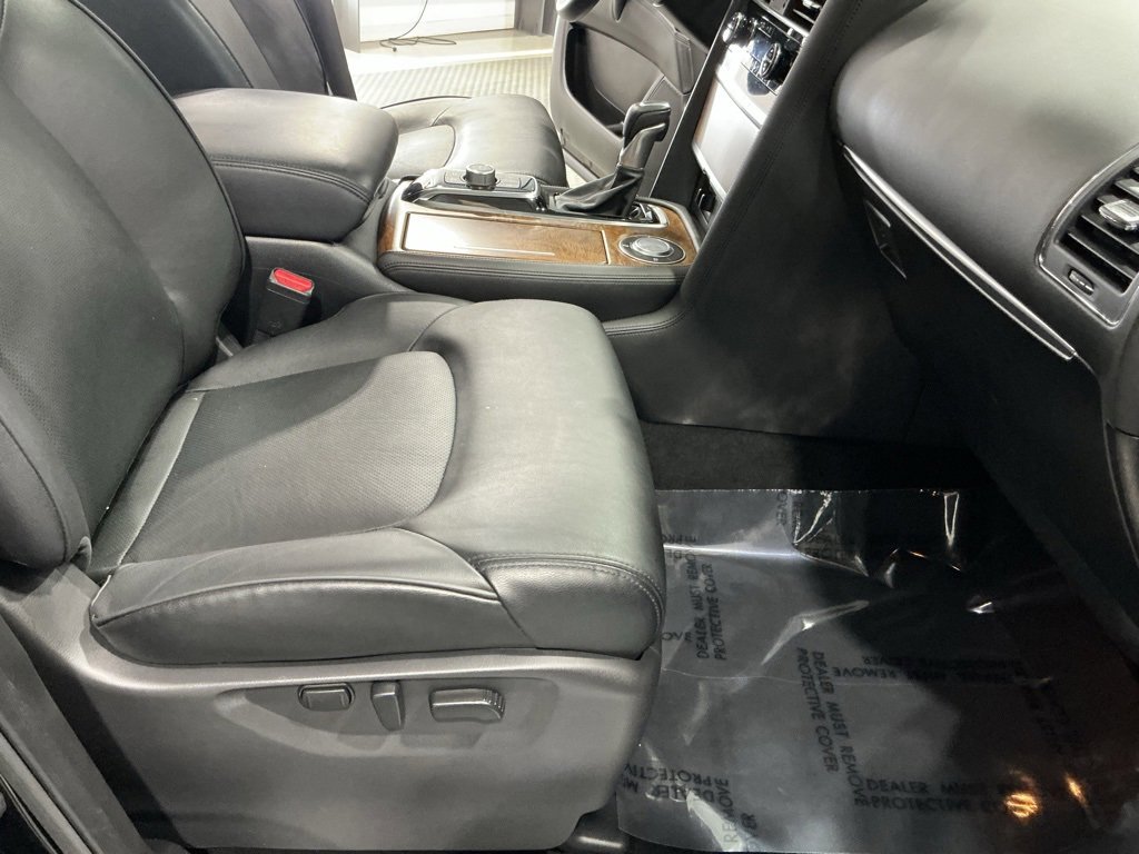 Used 2024 Nissan Armada SL w/ Captain's Chairs Package image 24