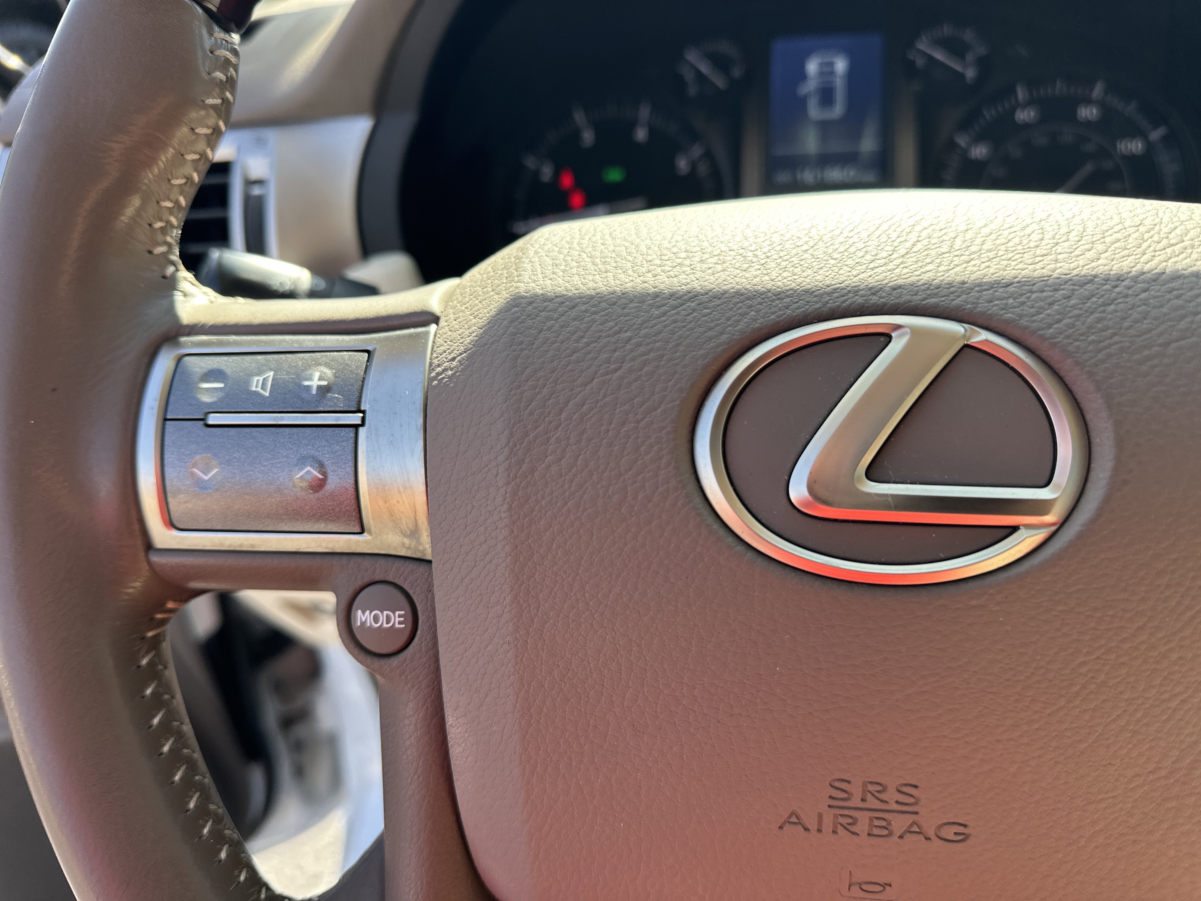 Used 2016 Lexus GX 460 w/ Premium Package image 27