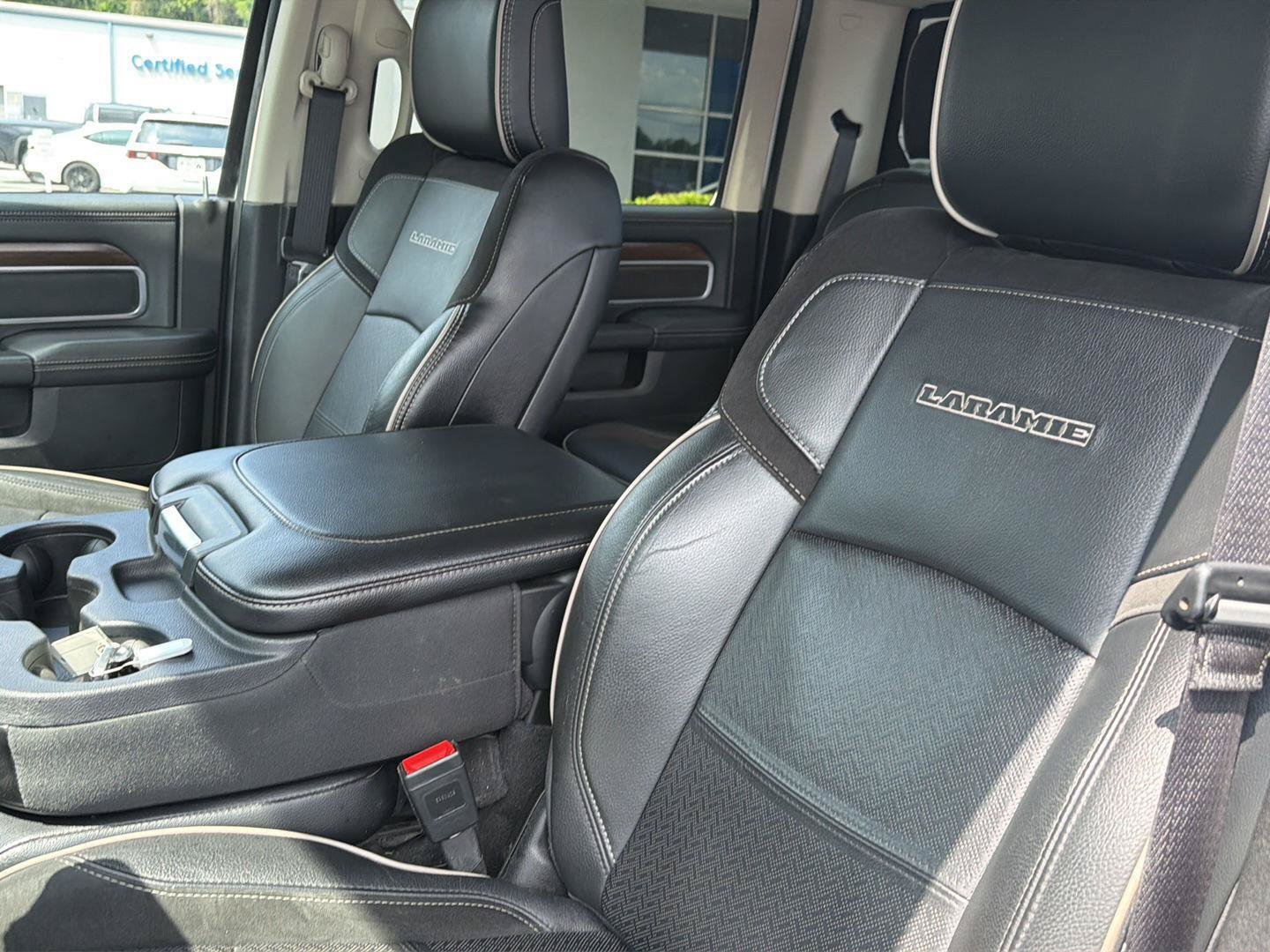 Used 2024 RAM 2500 Laramie AWD/4WD image 30