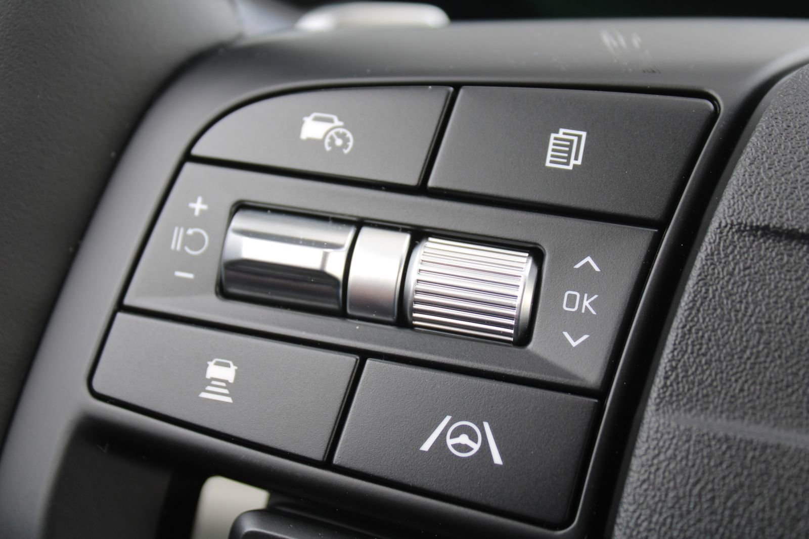 New 2026 Kia Sportage AWD Hybrid image 27