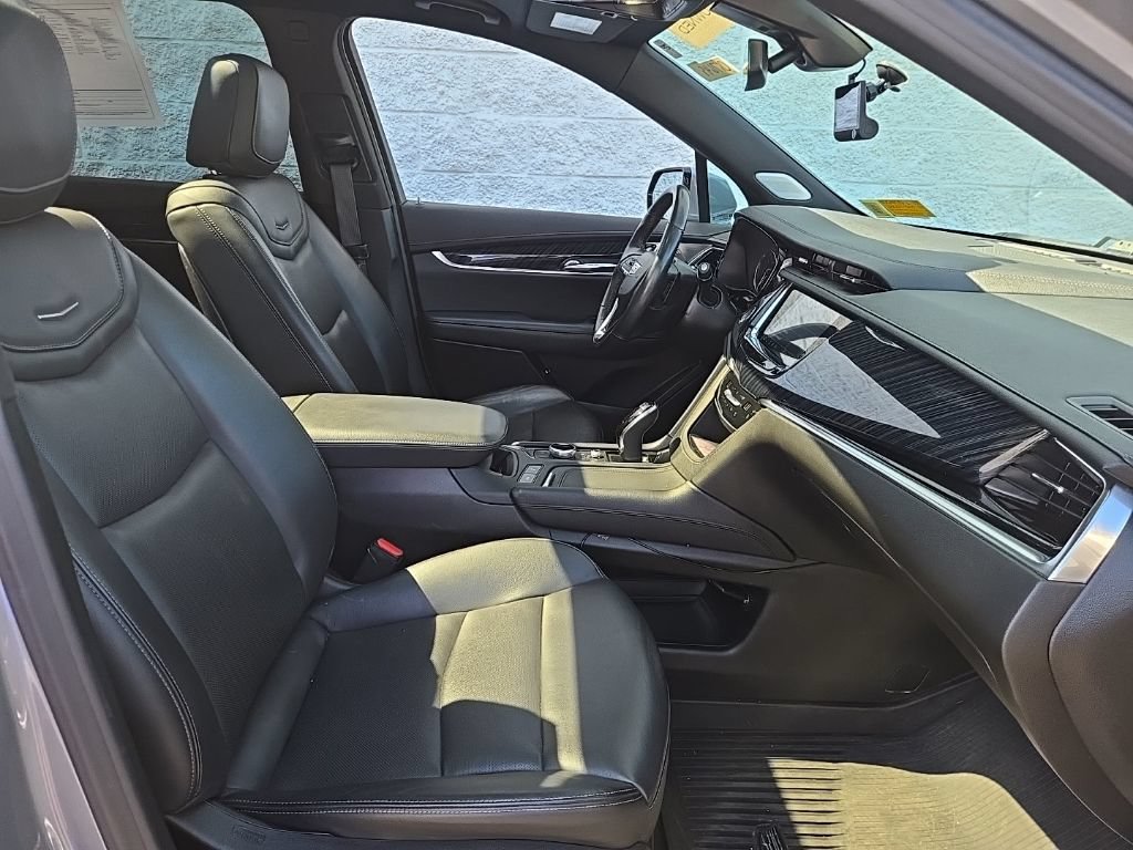 Used 2024 Cadillac XT6 Premium Luxury AWD/4WD image 21